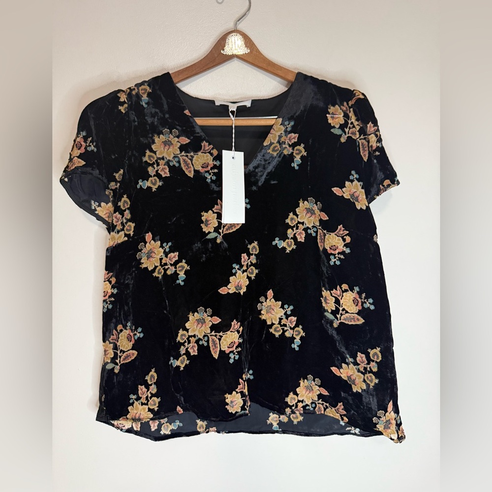 Adyson Parker NWT Black Floral Print Velvet Women Top in size XL